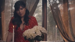 Phoebe Ryan - A Thousand Ways