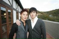 Xiah Junsu фотография #16 (источник - https://vk.com/id136941680)